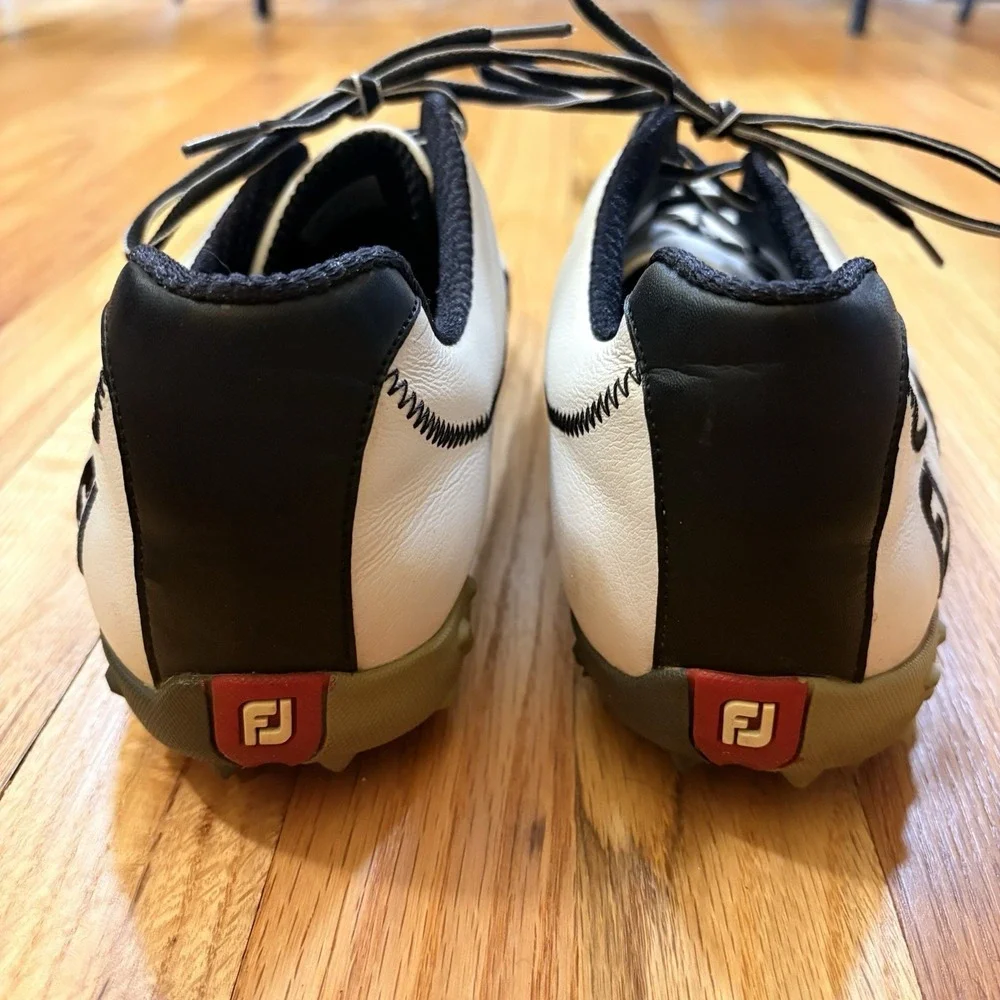 FootJoy M Project Golf Shoes Mens 11 Soft Spike White Leather Minimalist